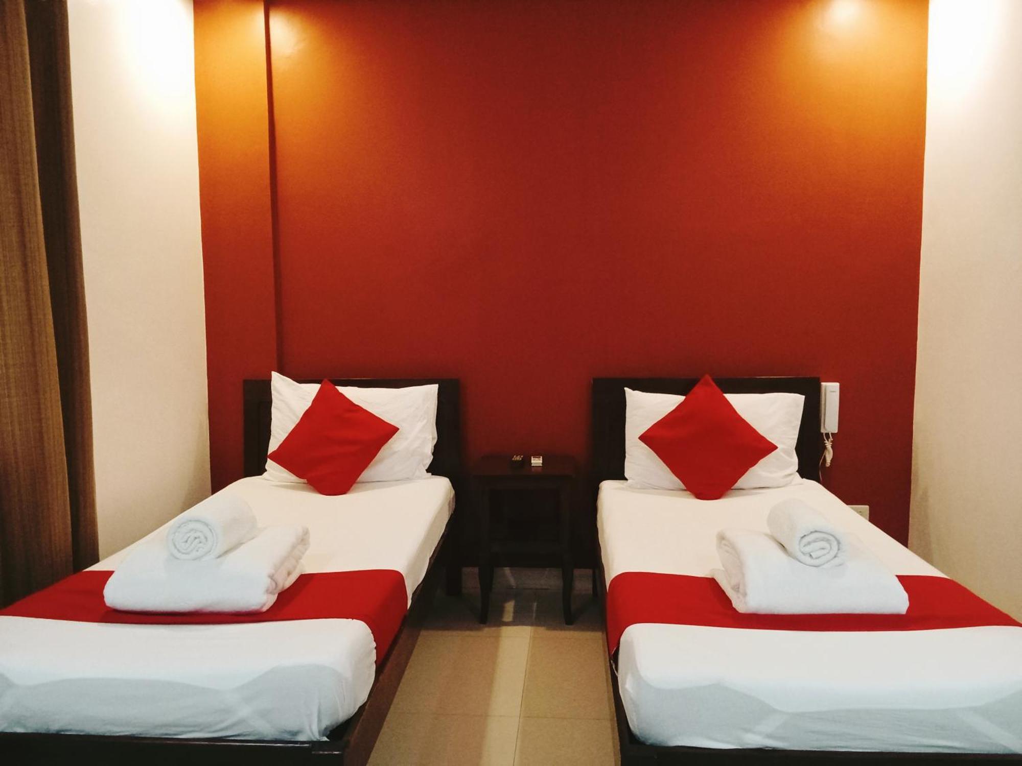 Royale Parc Hotel Puerto Princesa Palawan Экстерьер фото