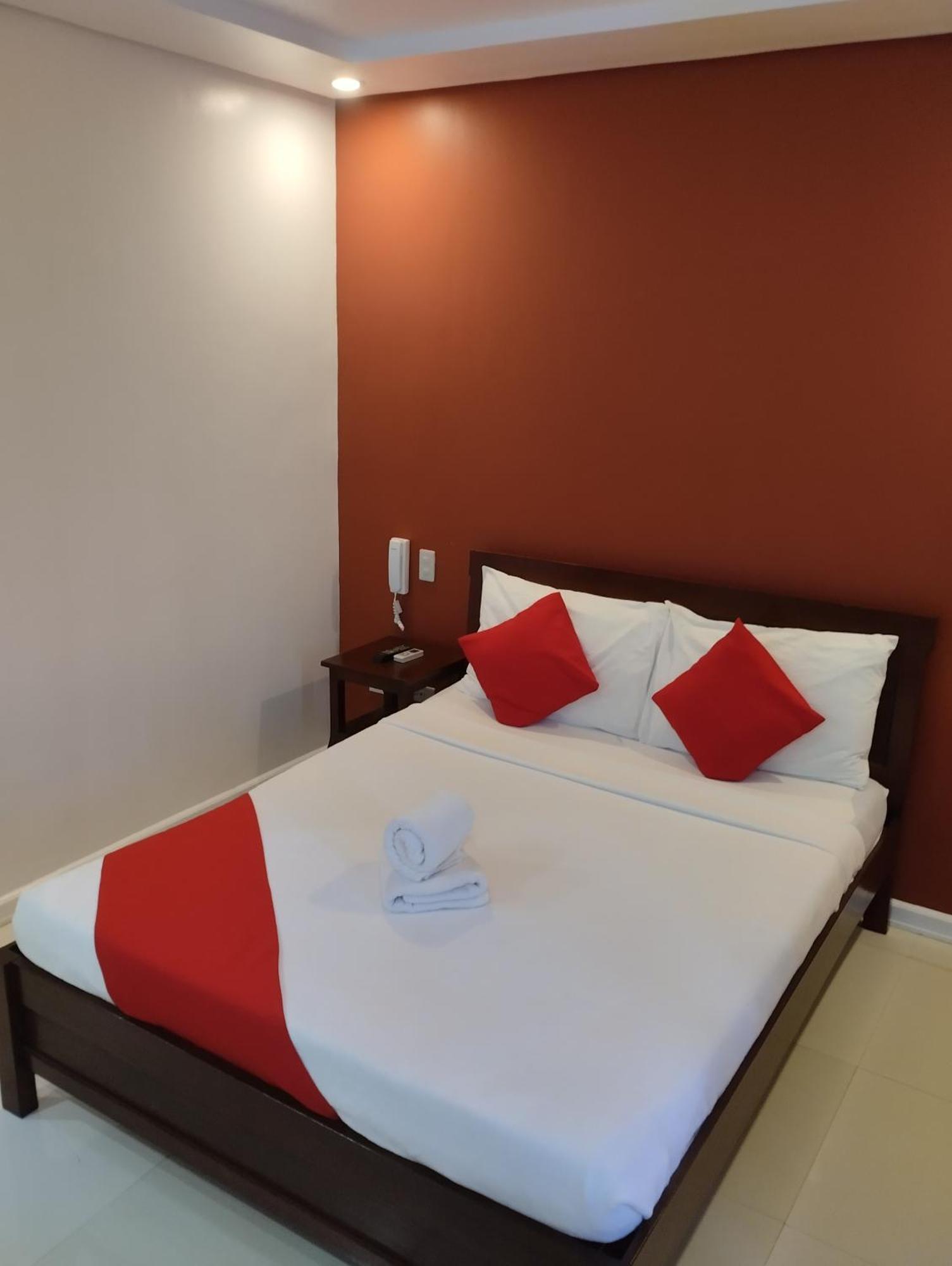 Royale Parc Hotel Puerto Princesa Palawan Экстерьер фото