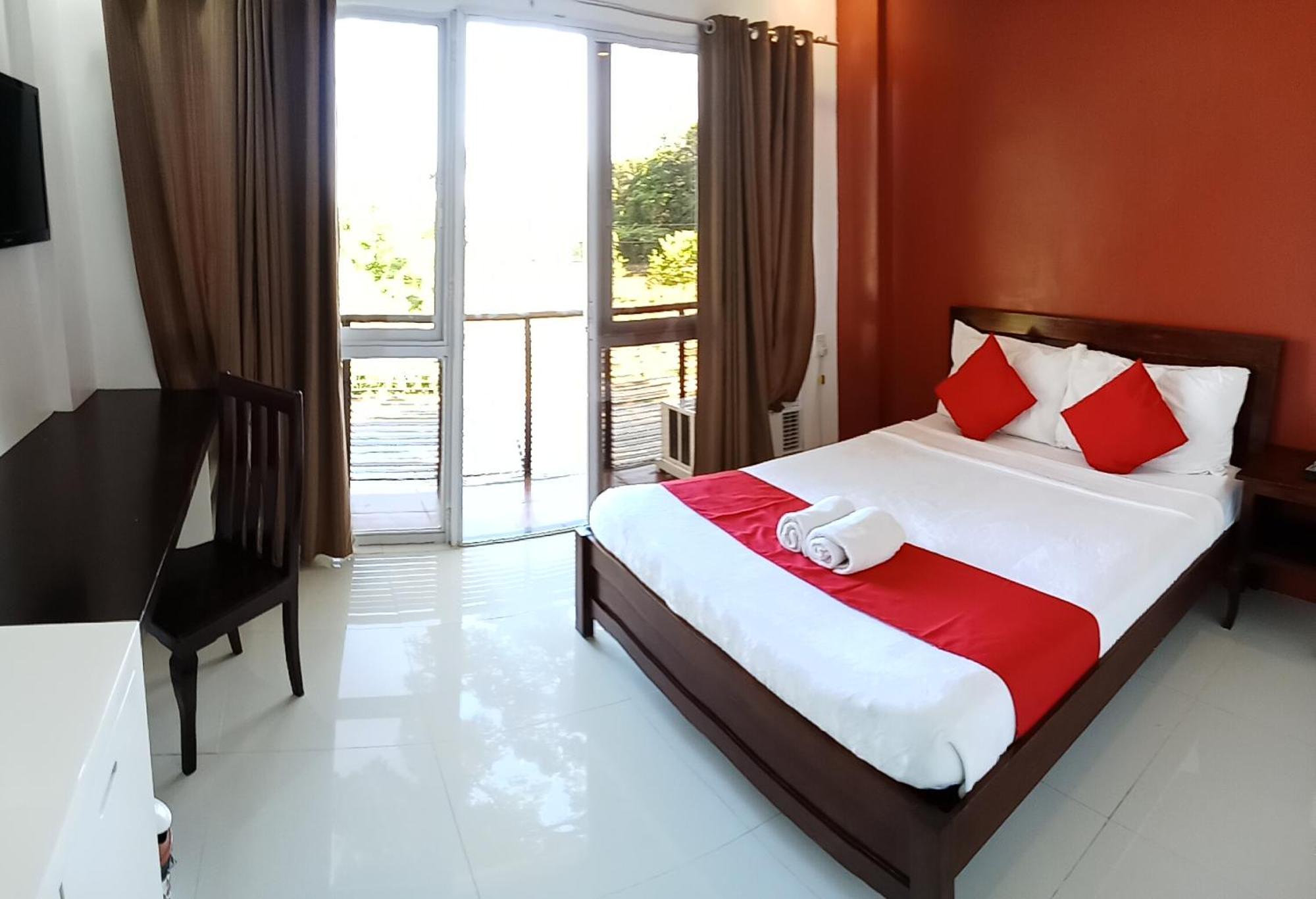 Royale Parc Hotel Puerto Princesa Palawan Экстерьер фото